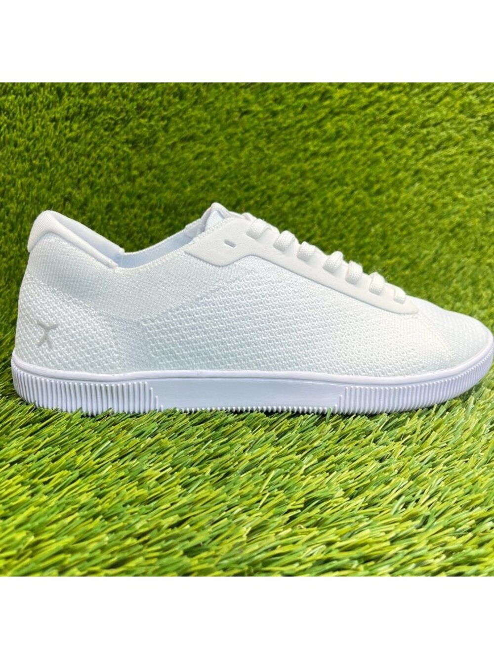 Flux Footwear Adapt Trainer White Mens Size 8.5 Athletic Knit Shoes Sneakers